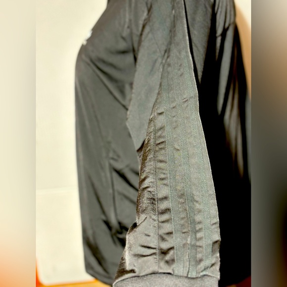 SOLD-Adidas women’s 3X Always Original warm up jacket Zip front 2 pockets inside - Picture 7 of 10